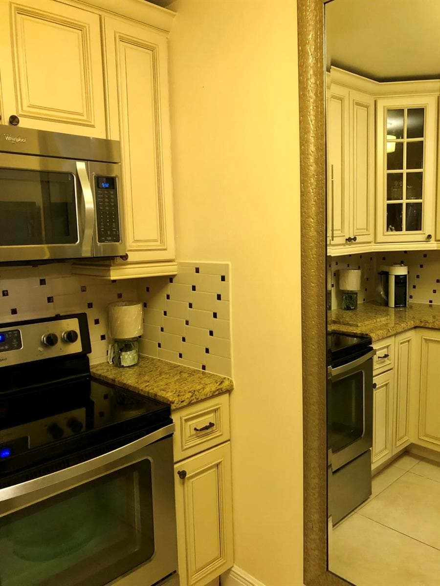 6407 Bay Club Drive Apt 1 photo 11