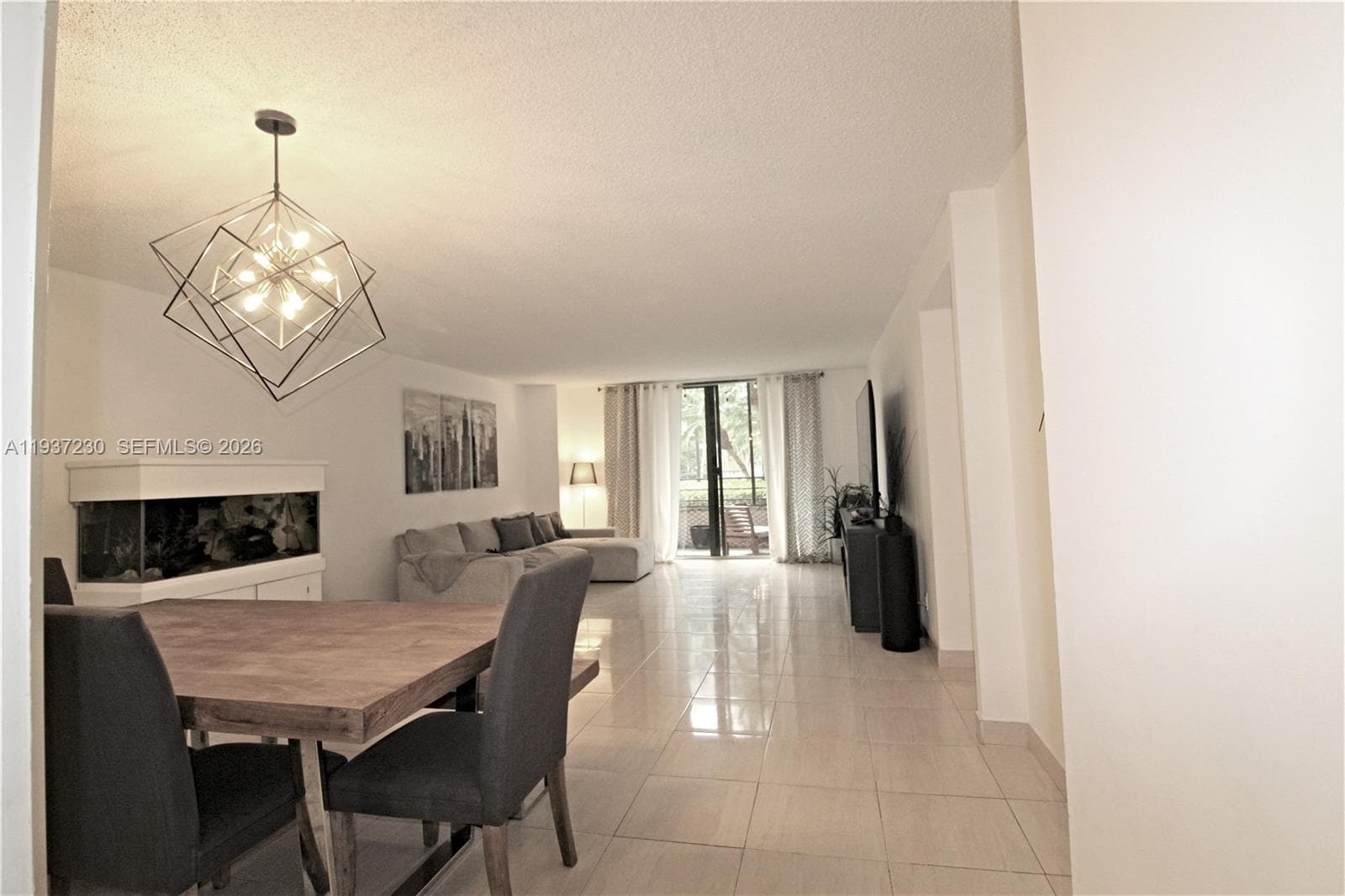 2500 Parkview Dr 315 photo 6