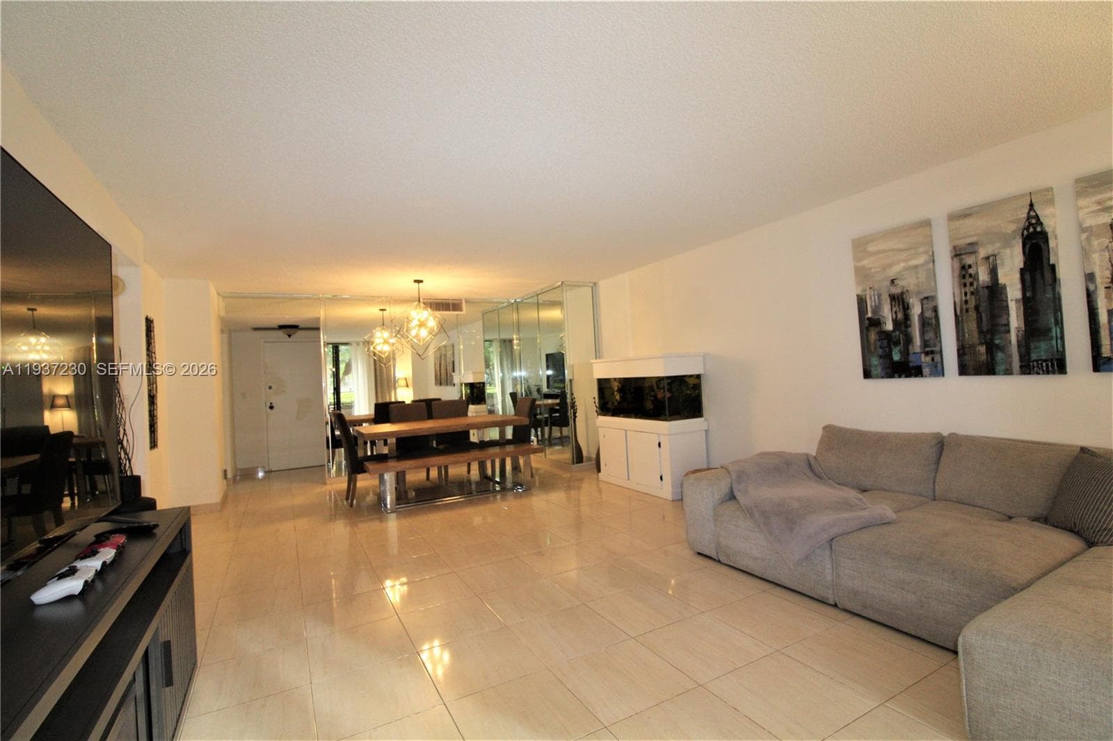 2500 Parkview Dr 315 photo 1