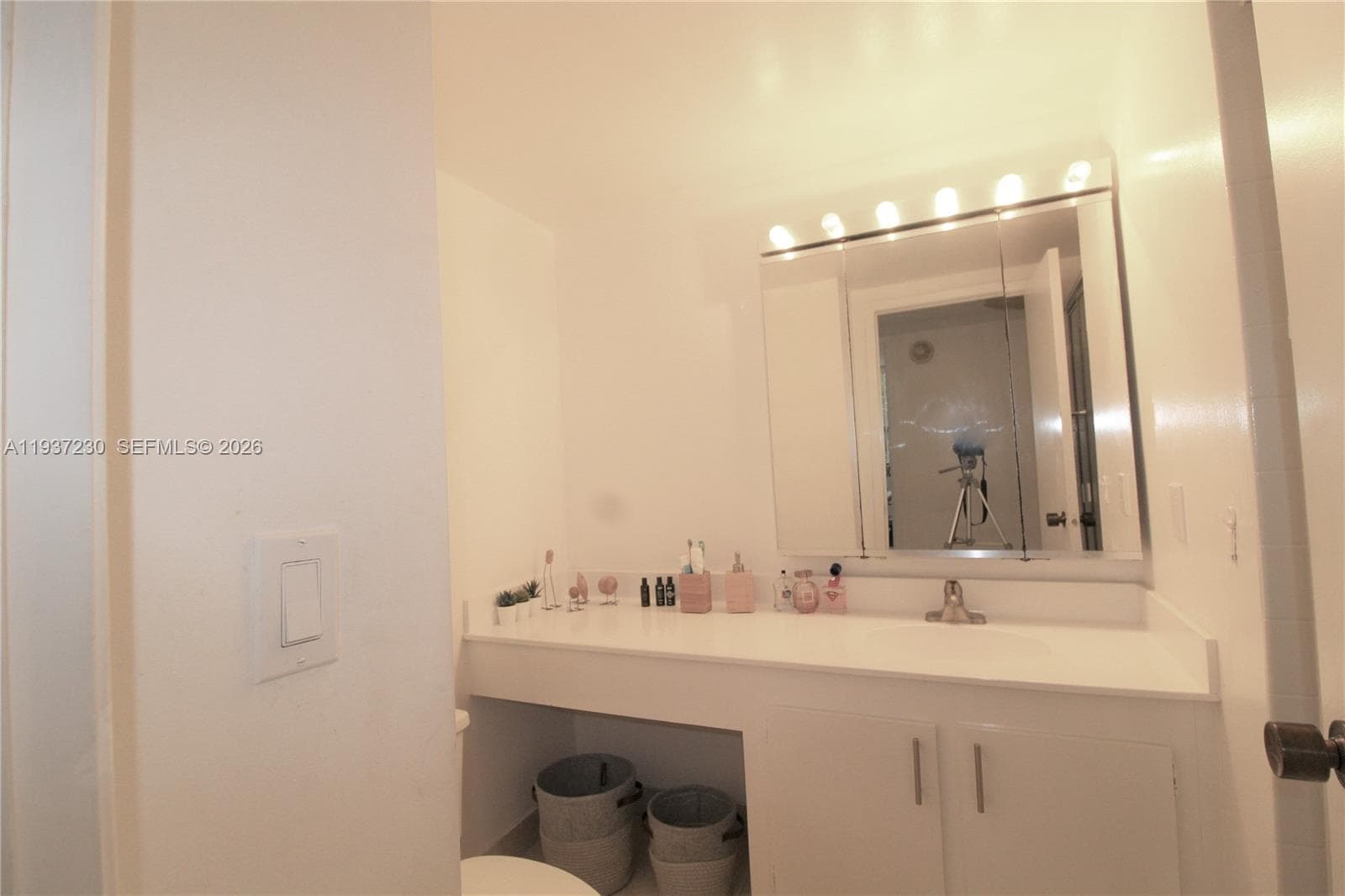 2500 Parkview Dr 315 photo 18