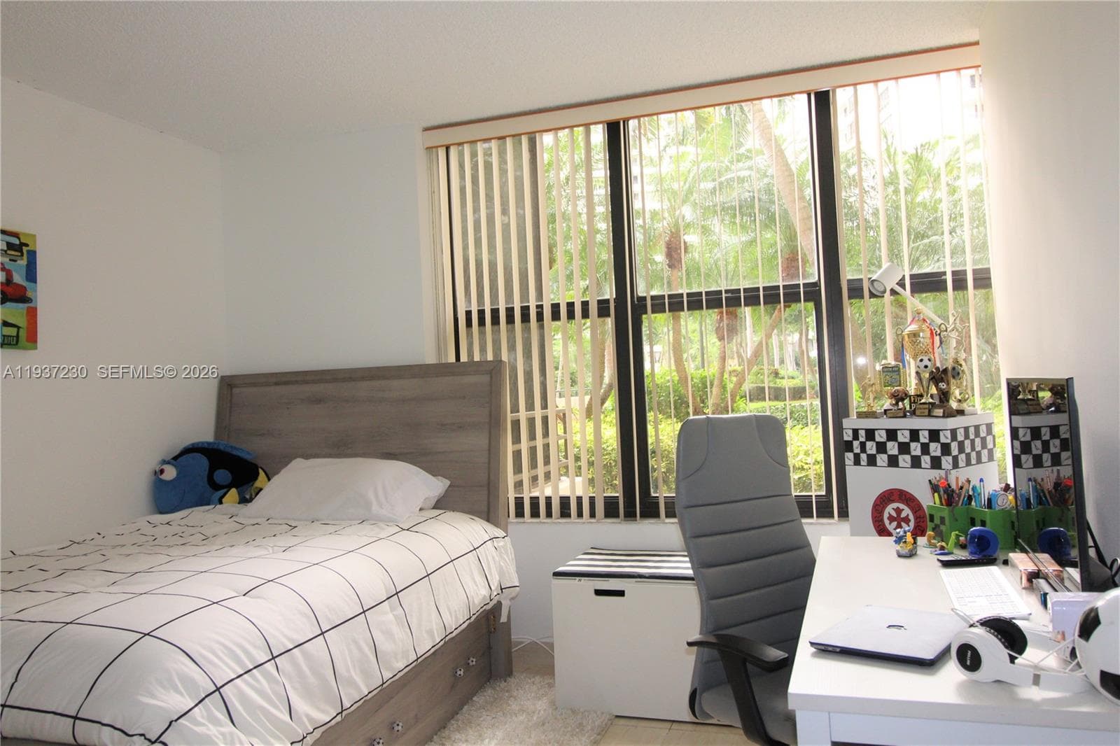 2500 Parkview Dr 315 photo 15