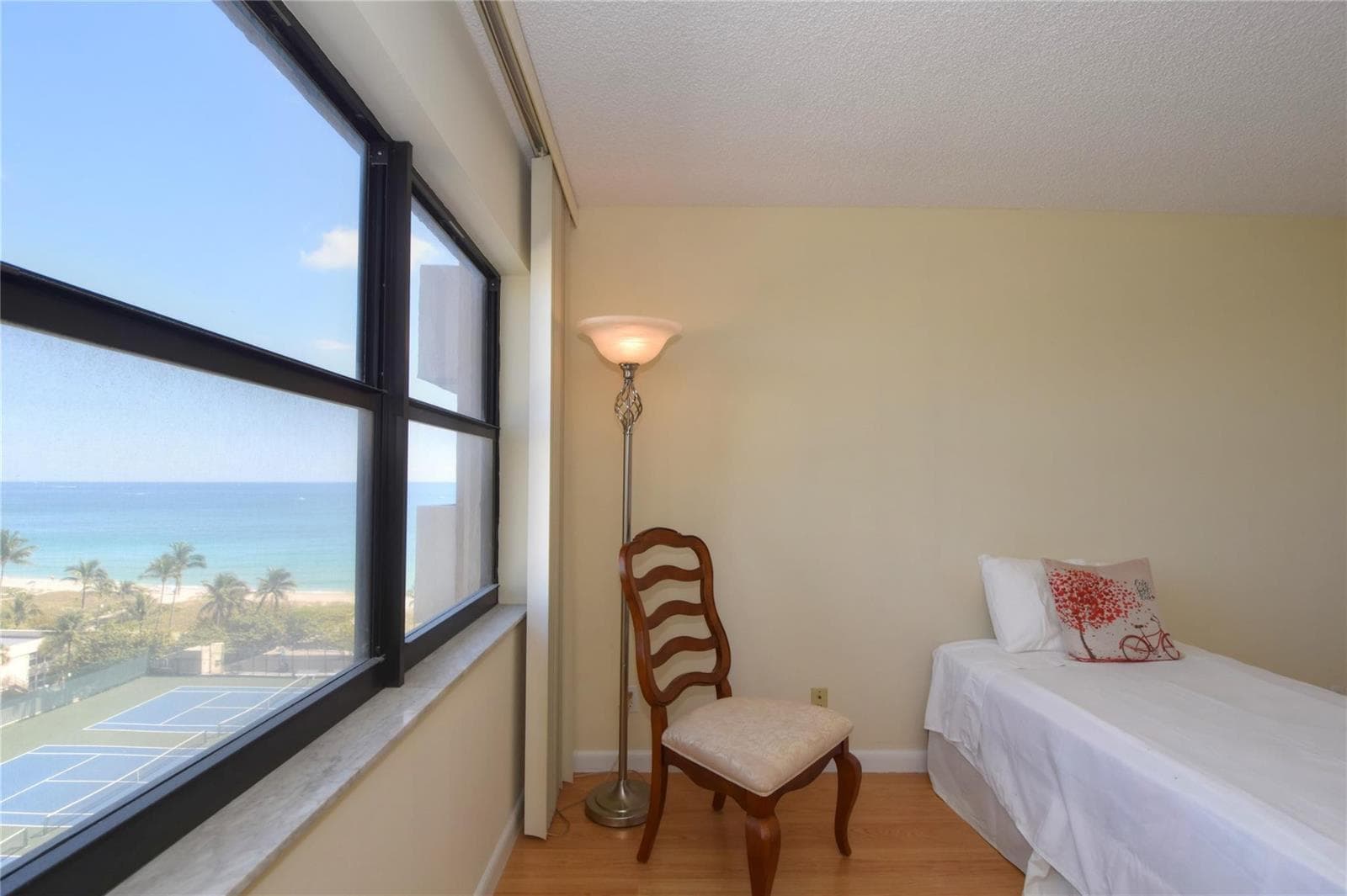 5100 N Ocean Boulevard 1004 photo 25