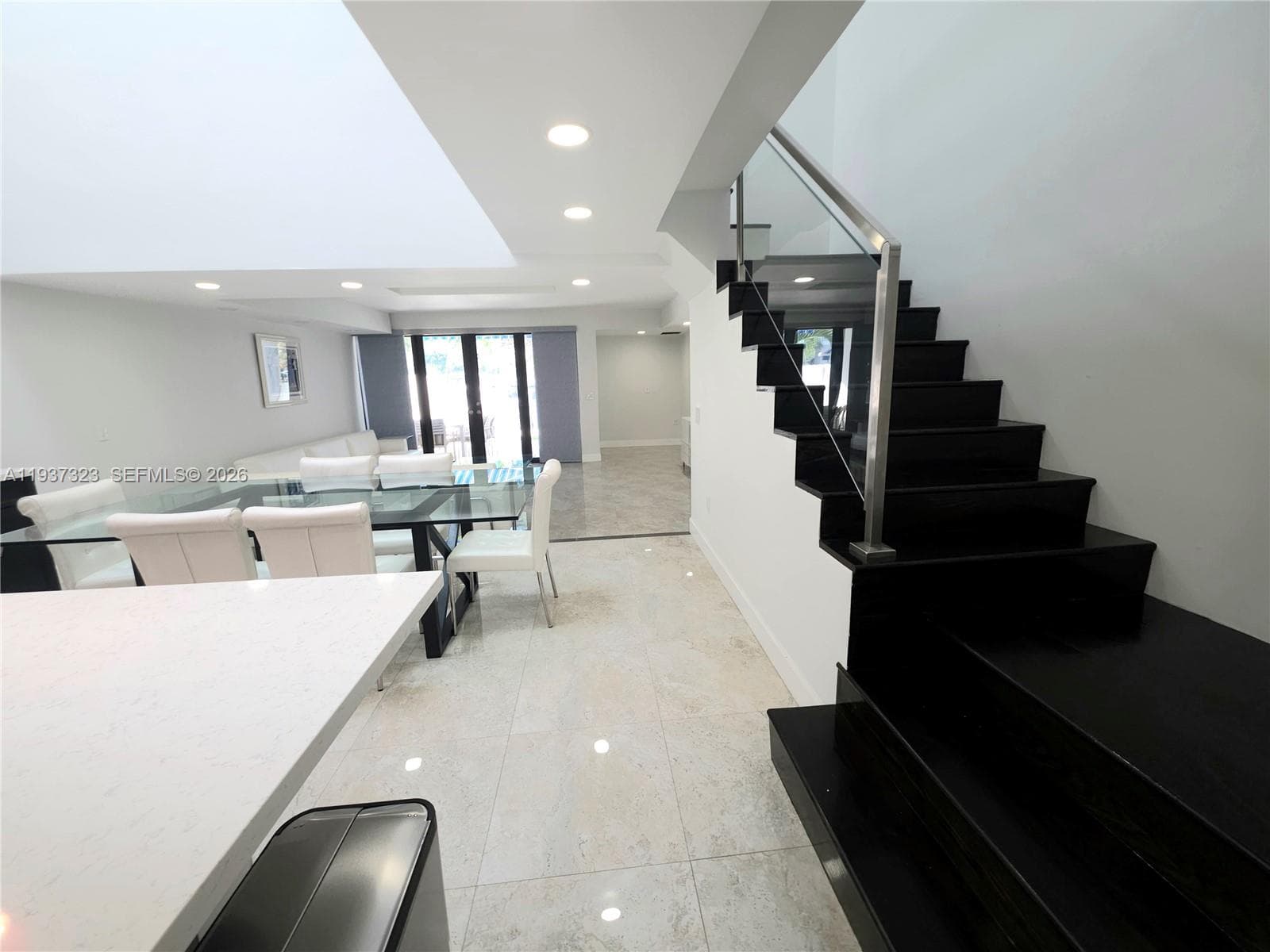 310 Poinciana Dr 802 photo 22