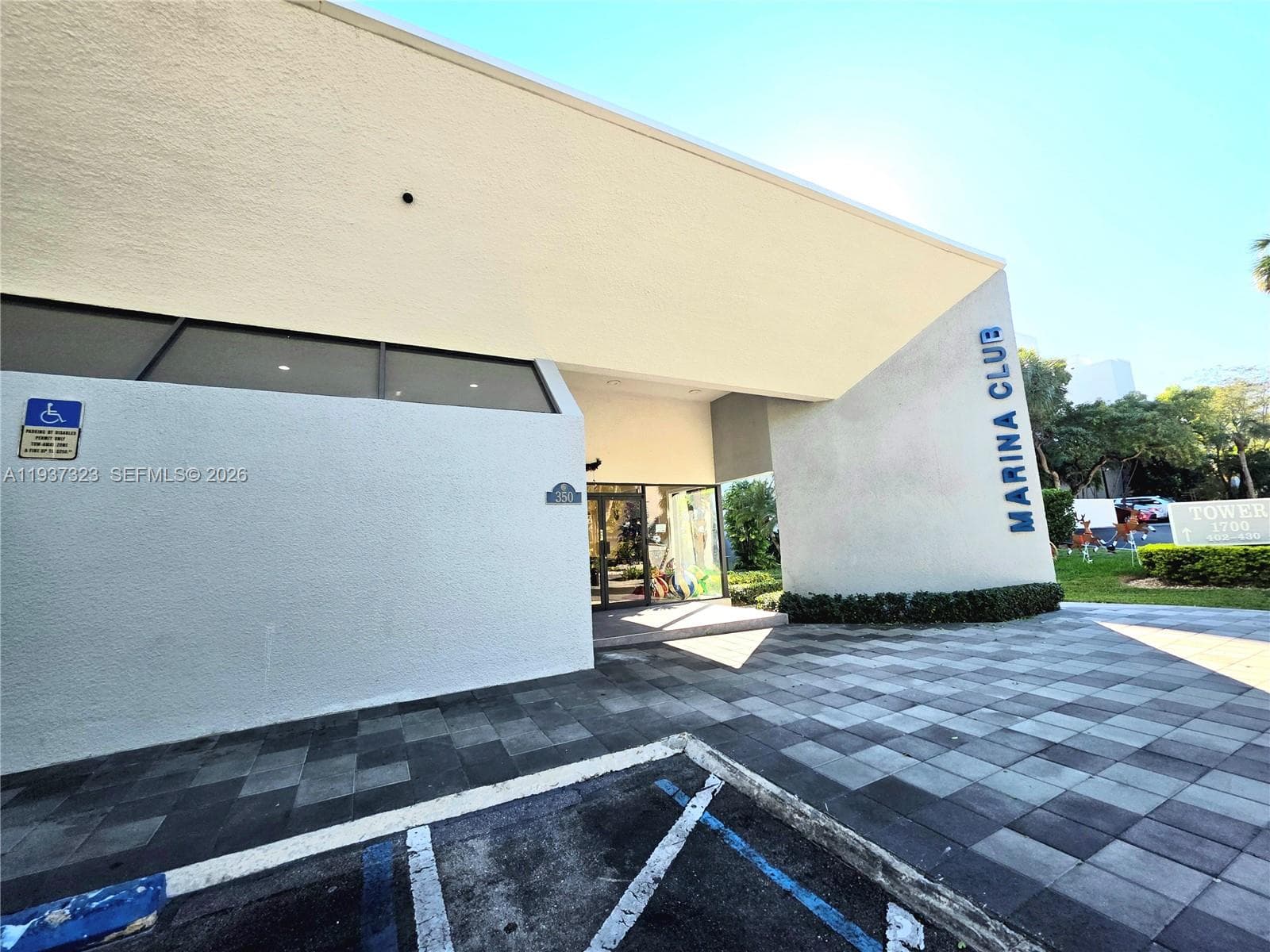 310 Poinciana Dr 802 photo 9