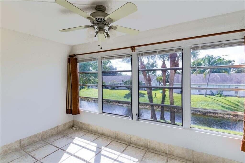 2800 Fiore Way 2060 photo 8