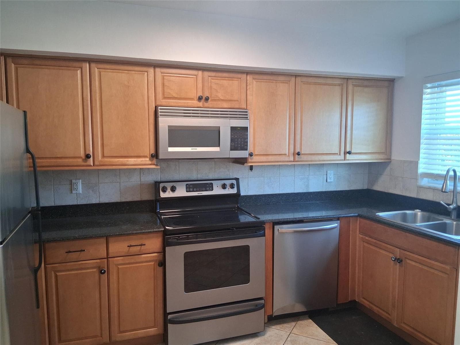 505 NE 20 Avenue 217 photo 1