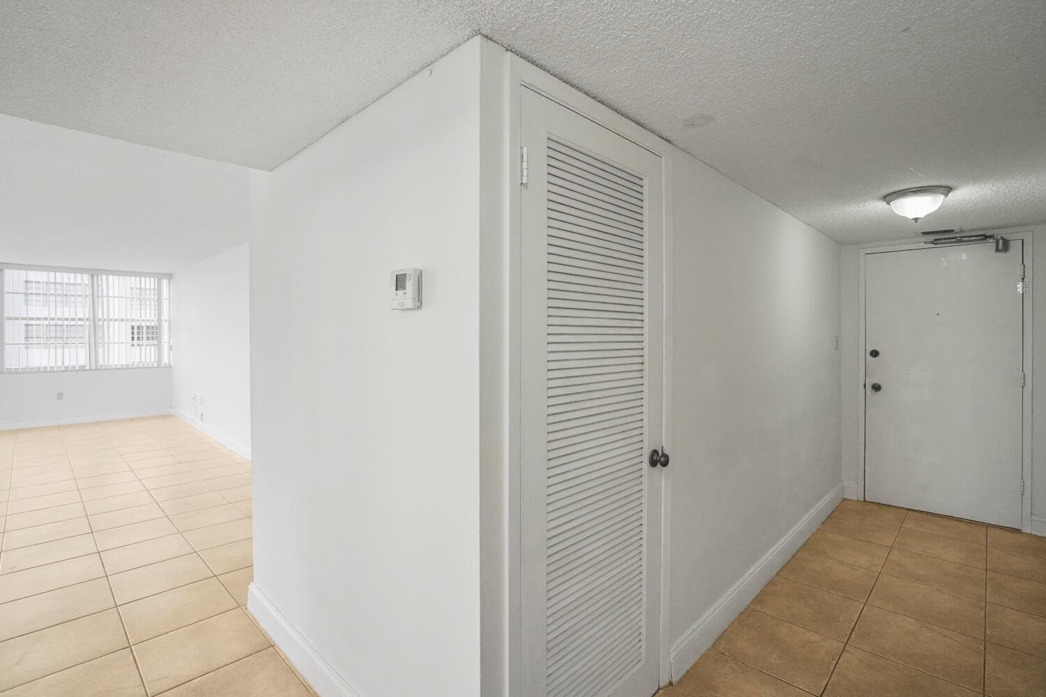 18051 Biscayne Boulevard 1504 photo 13