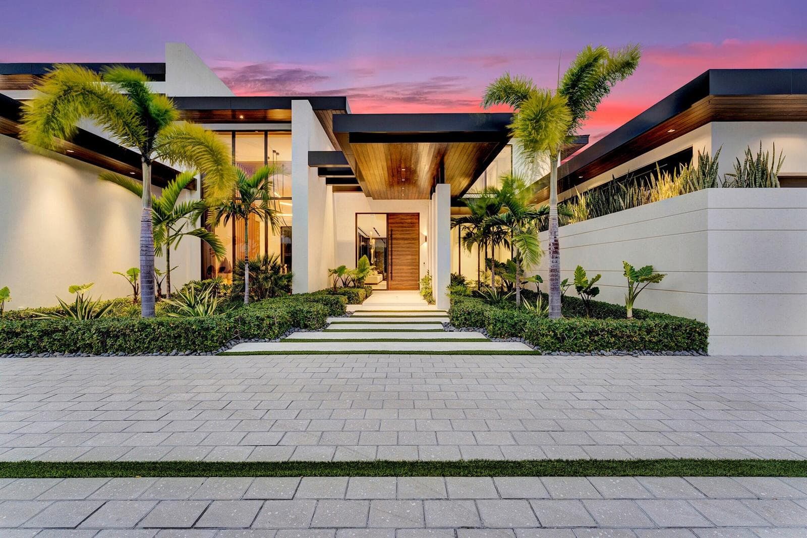 829 Orchid Drive photo 4
