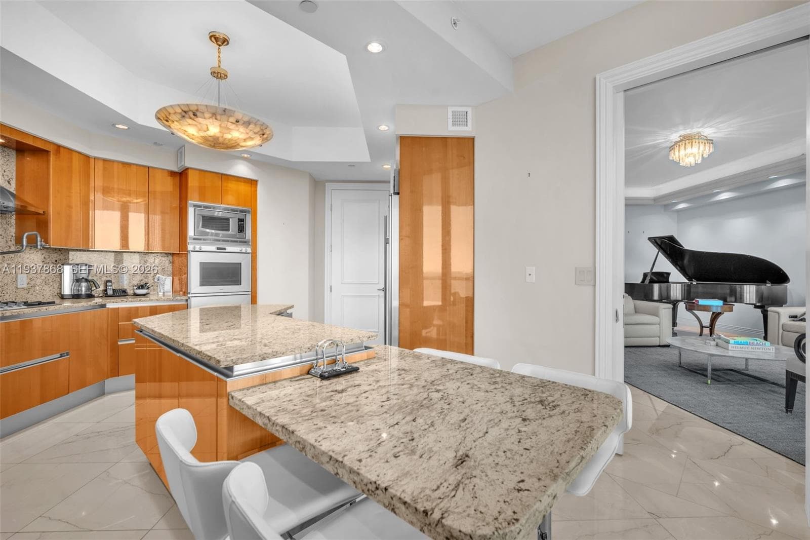 16051 Collins Ave 2001 photo 8