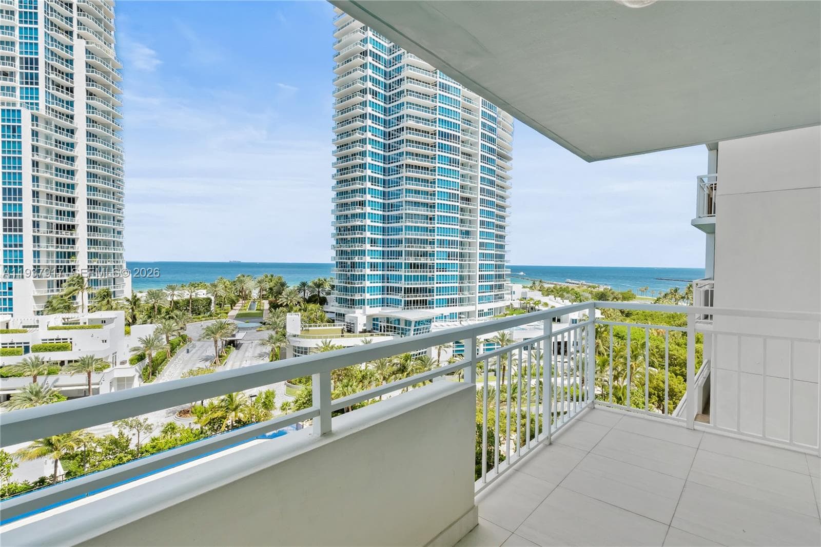 400 Pointe Dr 906 photo 22