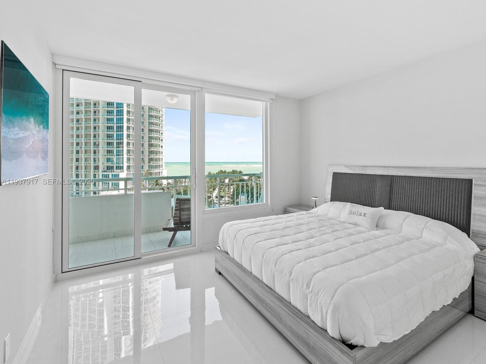 400 Pointe Dr 906 photo 18