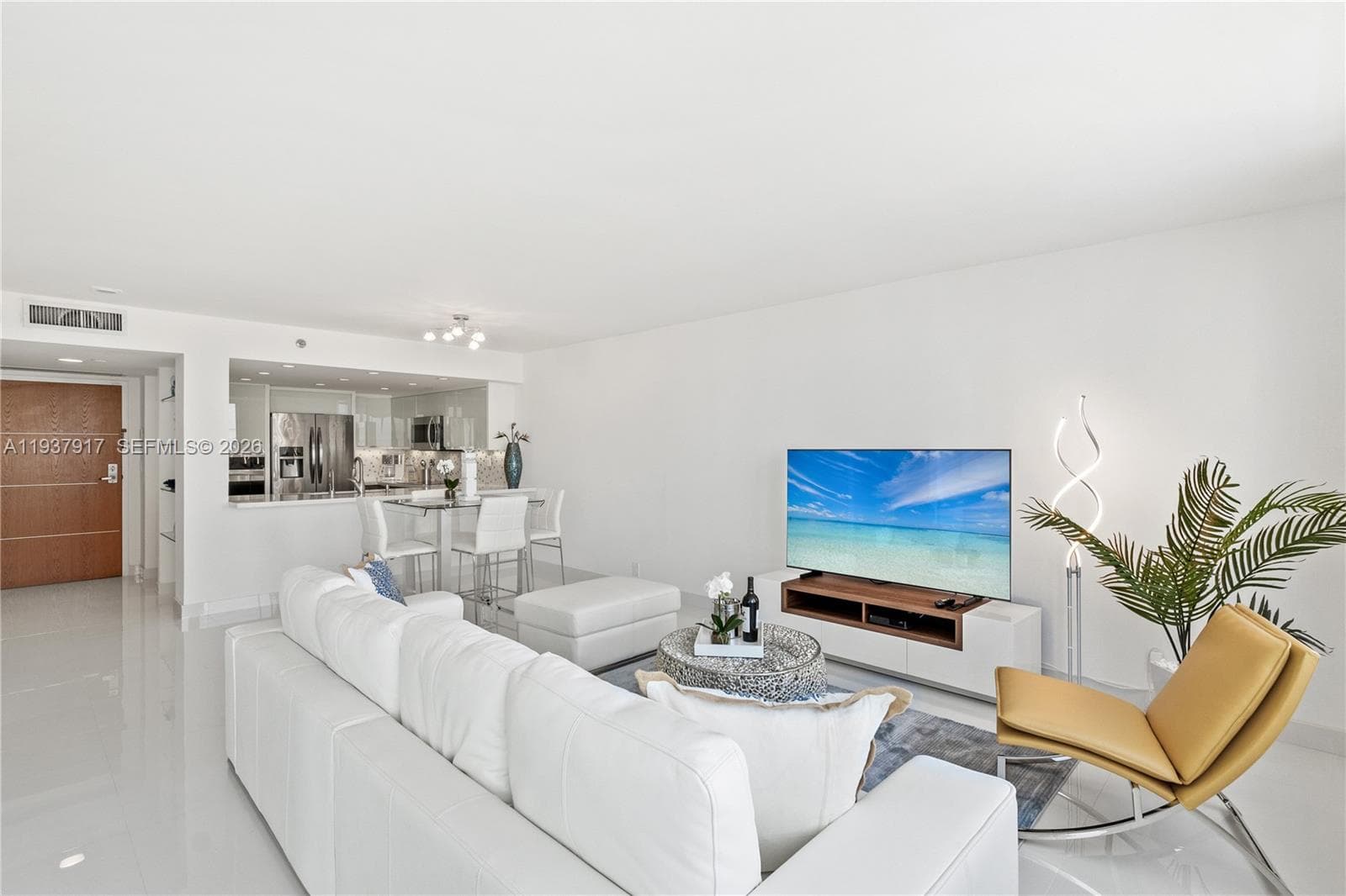 400 Pointe Dr 906 photo 8