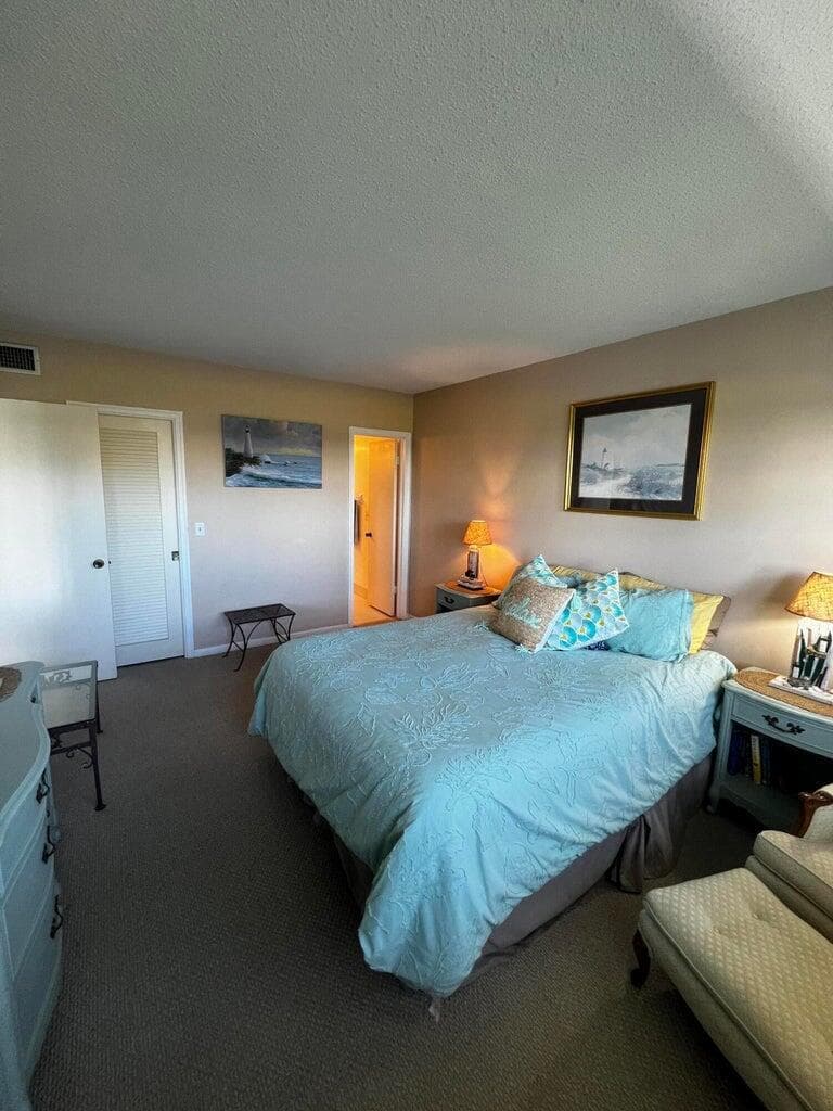 20 Yacht Club Drive 405 photo 13