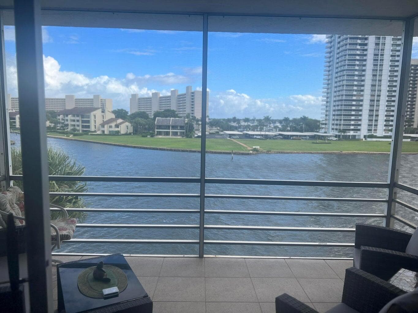 20 Yacht Club Drive 405 photo 1