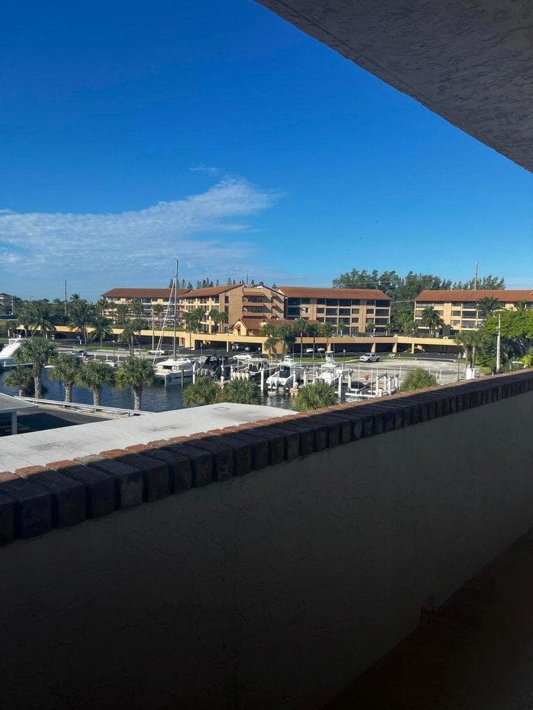 20 Yacht Club Drive 405 photo 21