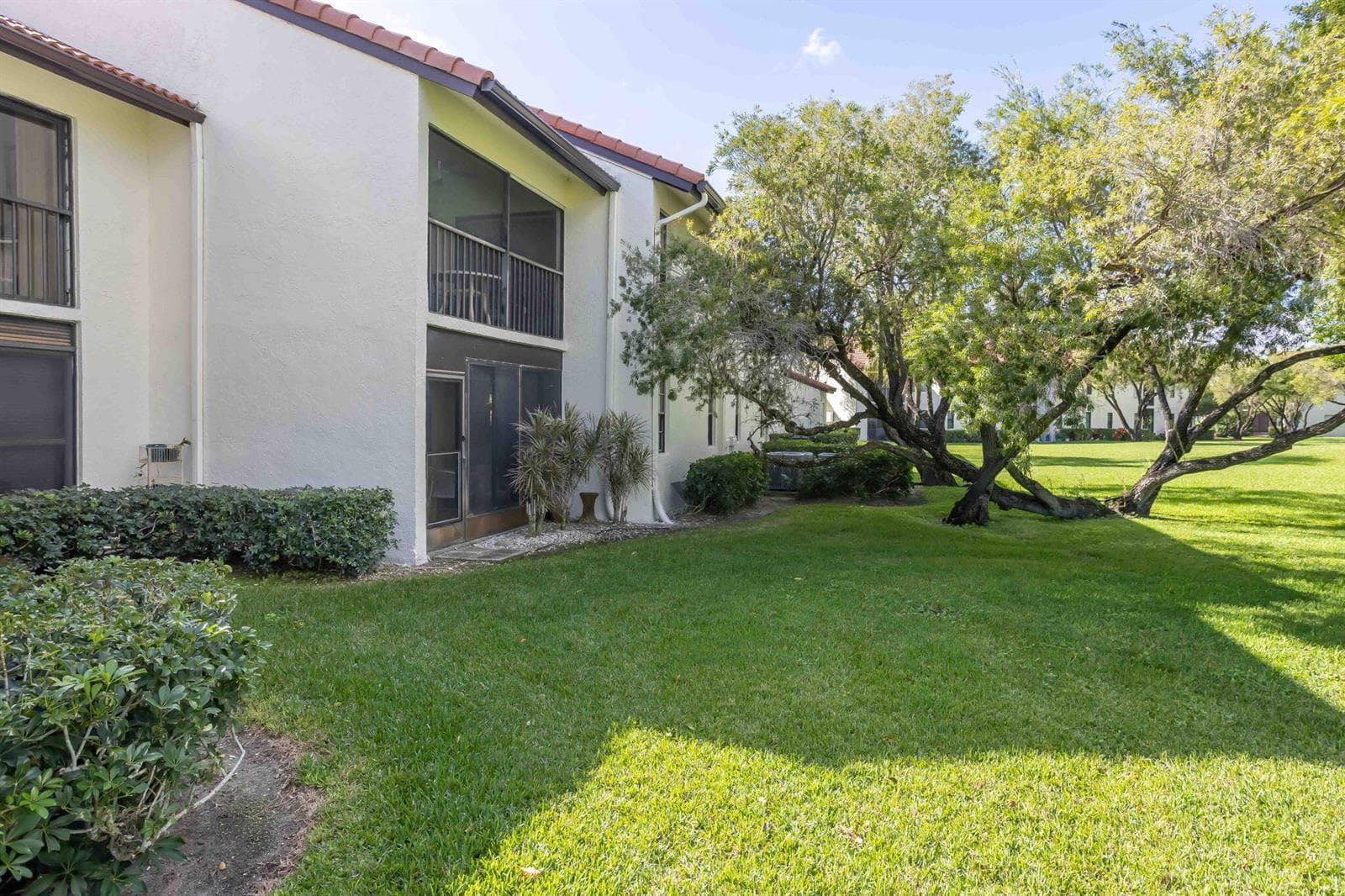 5881 Parkwalk Drive photo 23