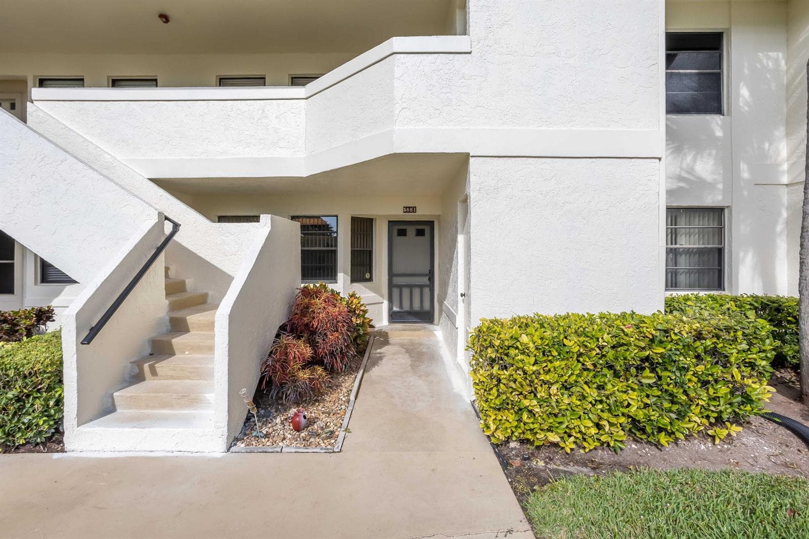 5881 Parkwalk Drive photo 3