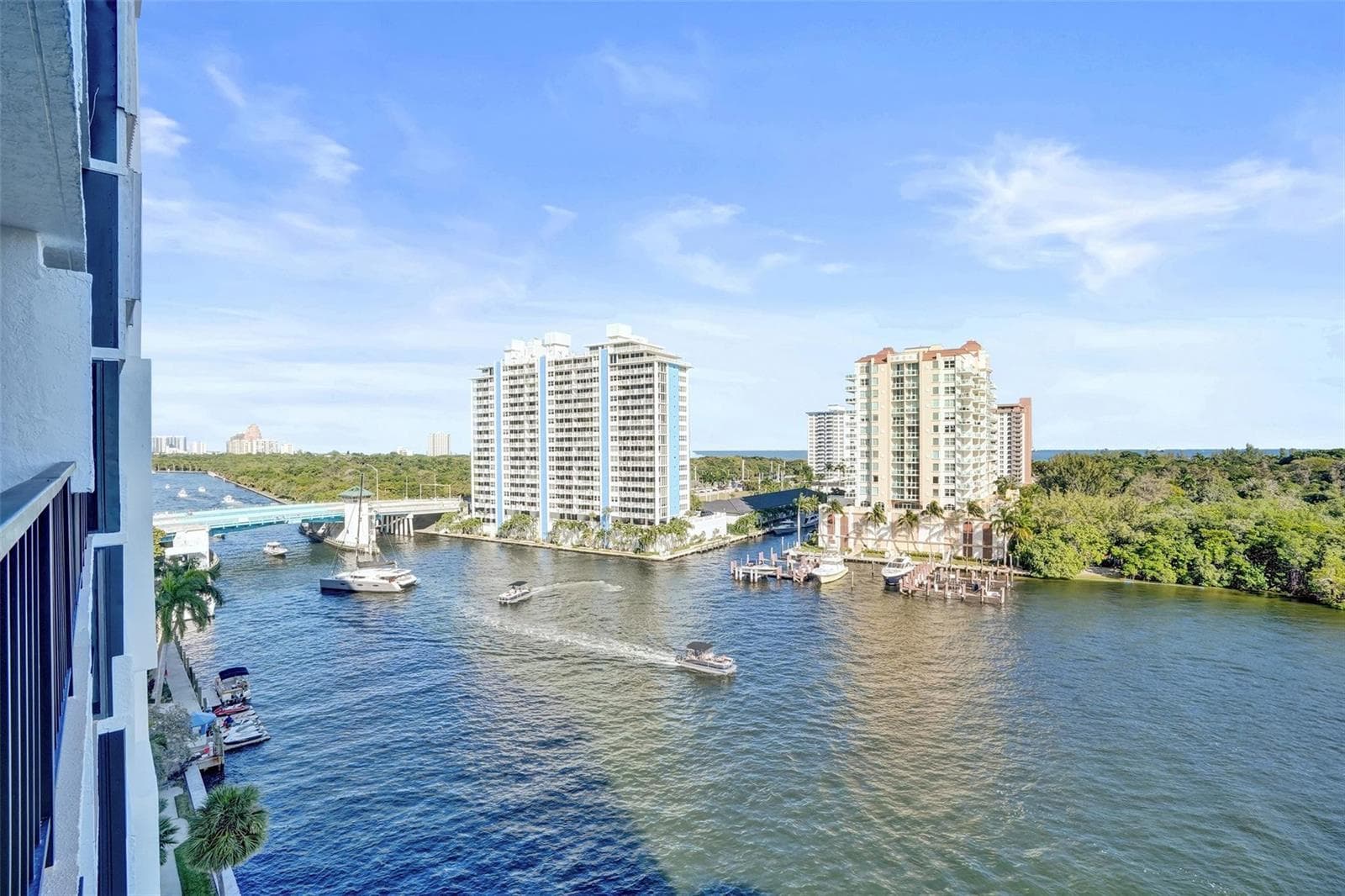 936 Intracoastal Drive 10e photo 2