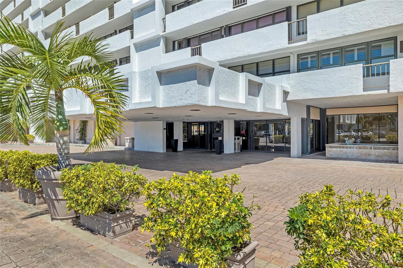 936 Intracoastal Drive 10e photo 7