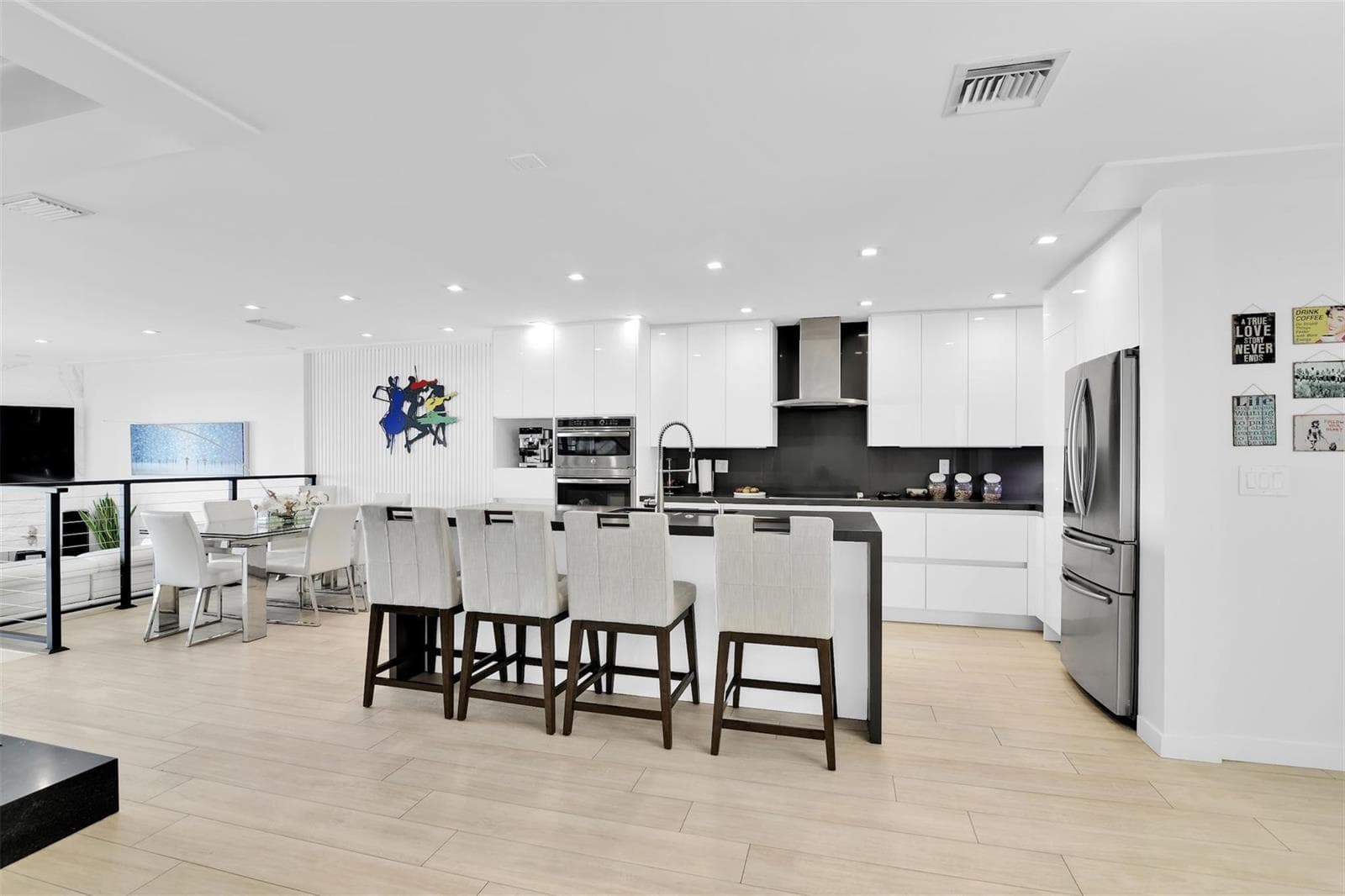 1035 Boca Cove Lane photo 4