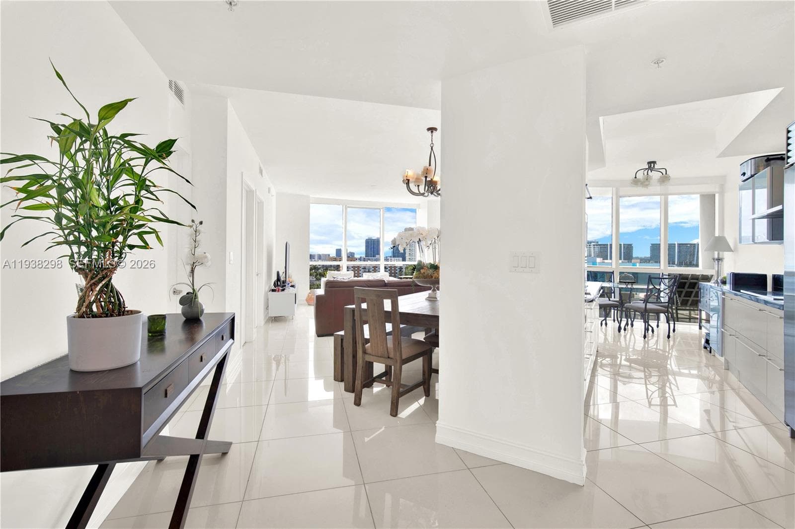 18201 Collins Ave 801A photo 3