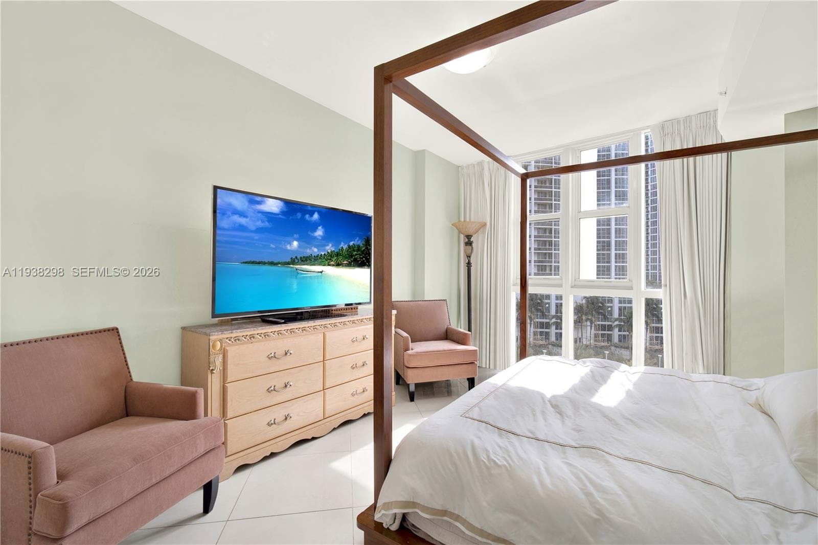18201 Collins Ave 801A photo 14