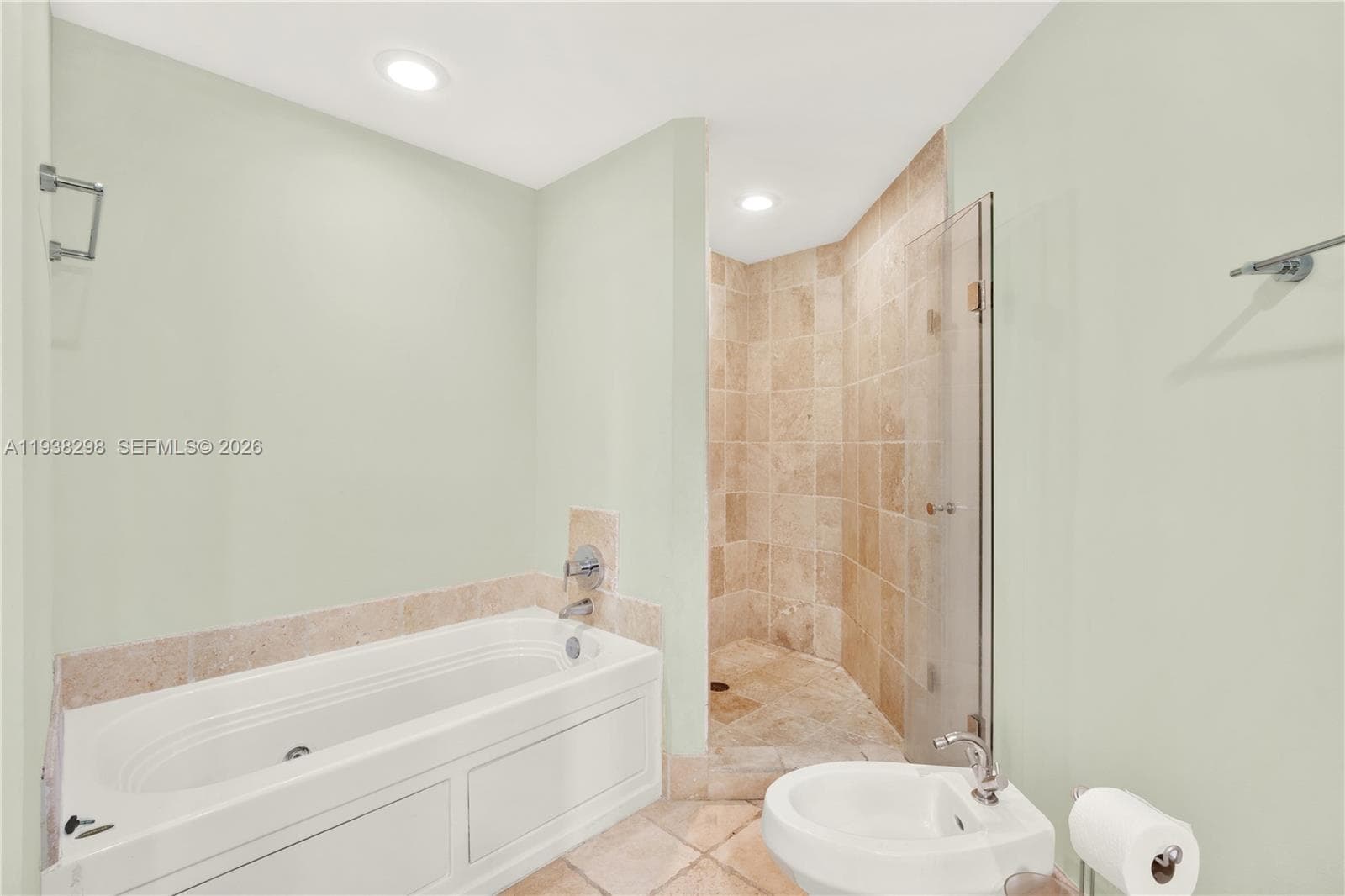18201 Collins Ave 801A photo 19