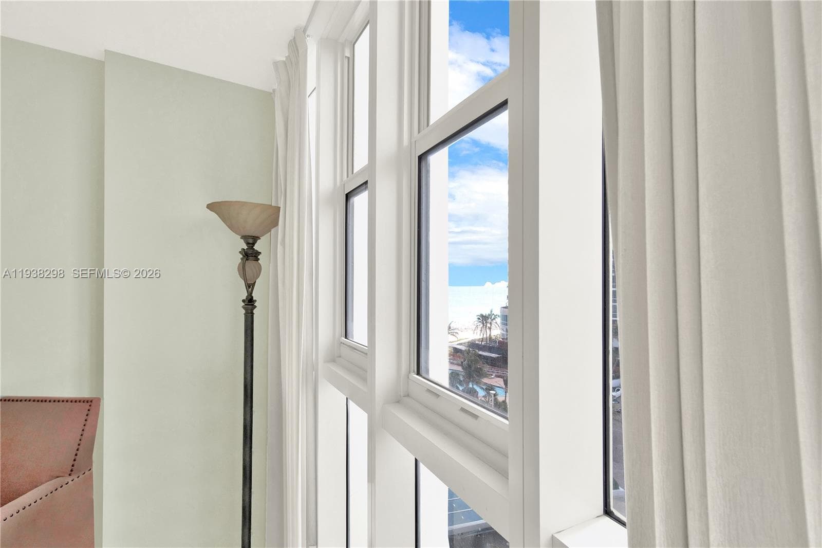 18201 Collins Ave 801A photo 25