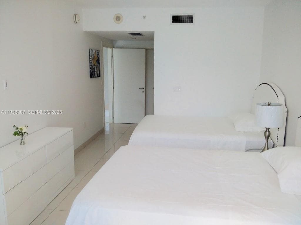 200 Biscayne Boulevard Way 906 photo 11