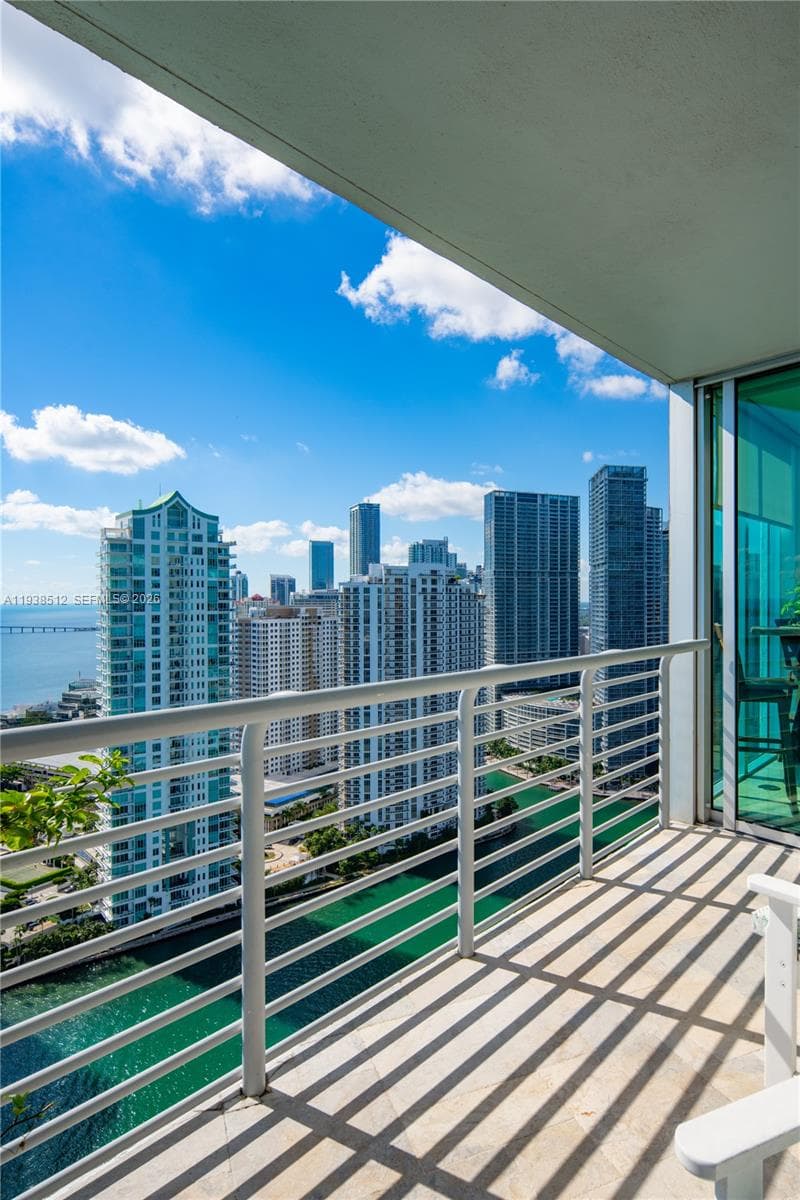 335 S Biscayne Blvd 3909 photo 6