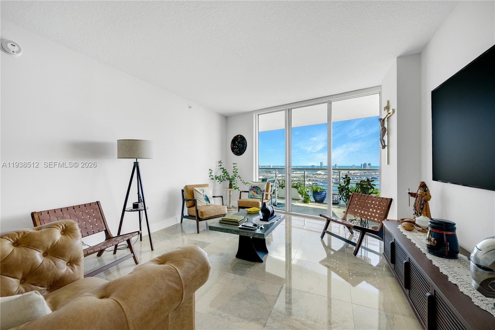 335 S Biscayne Blvd 3909 photo 16