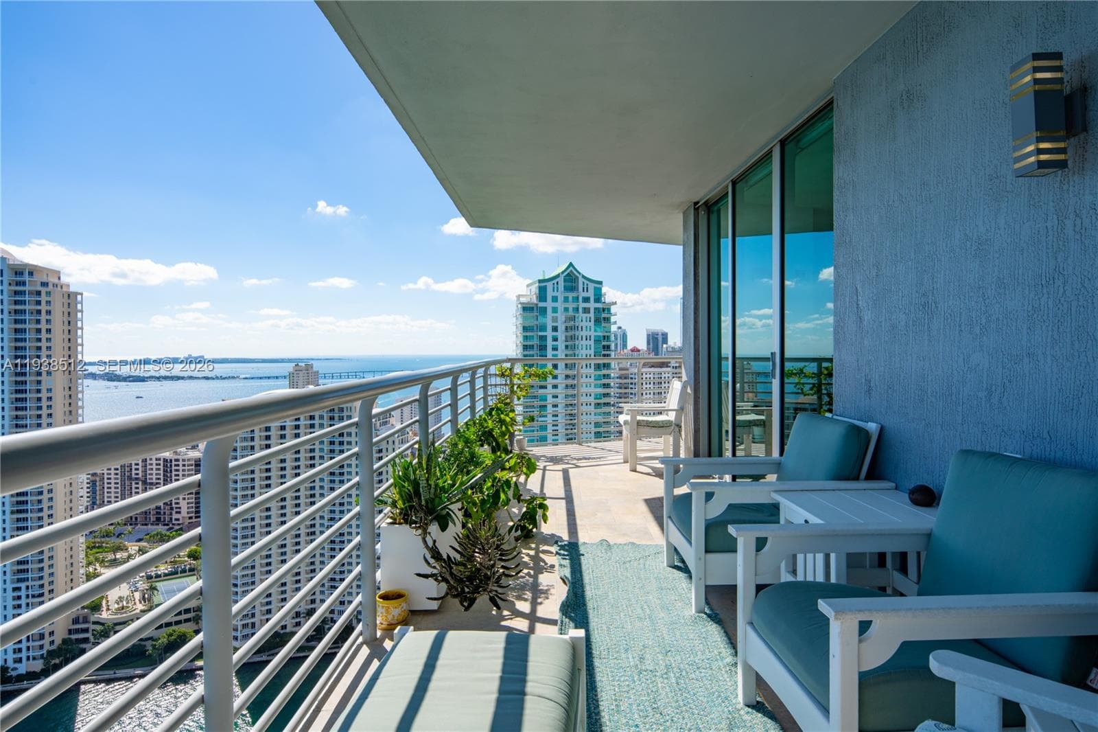 335 S Biscayne Blvd 3909 photo 3