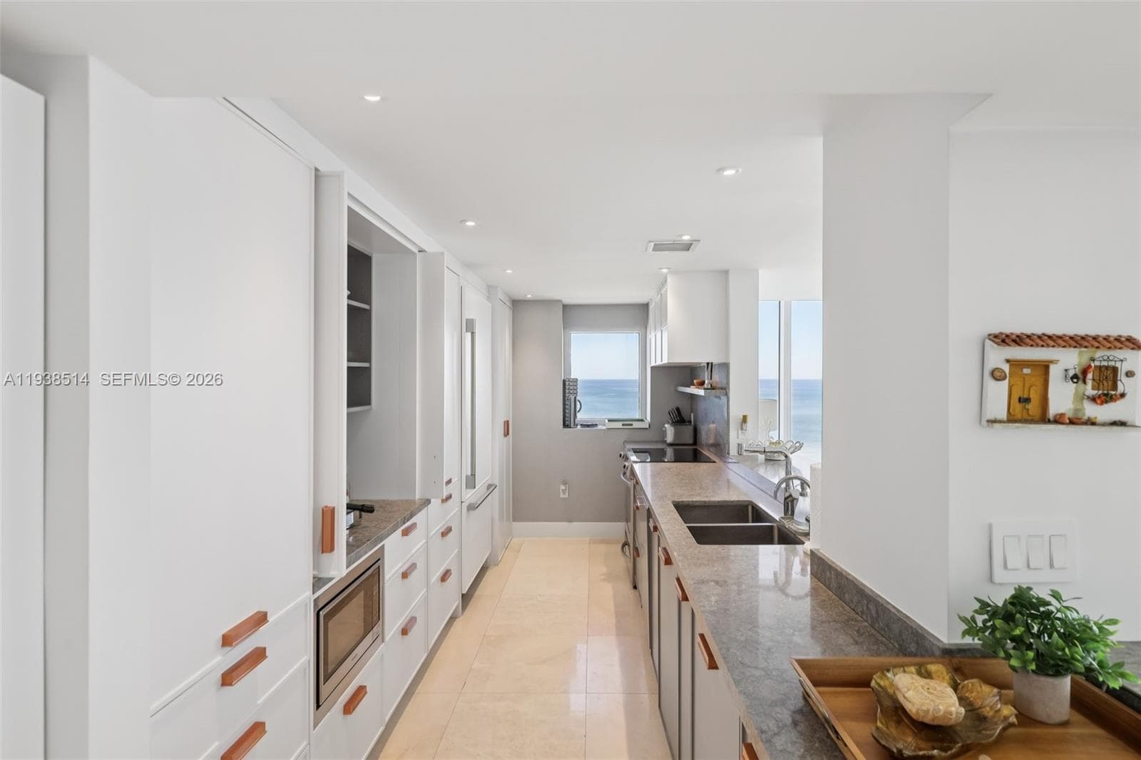 10275 Collins Ave 1110 photo 20