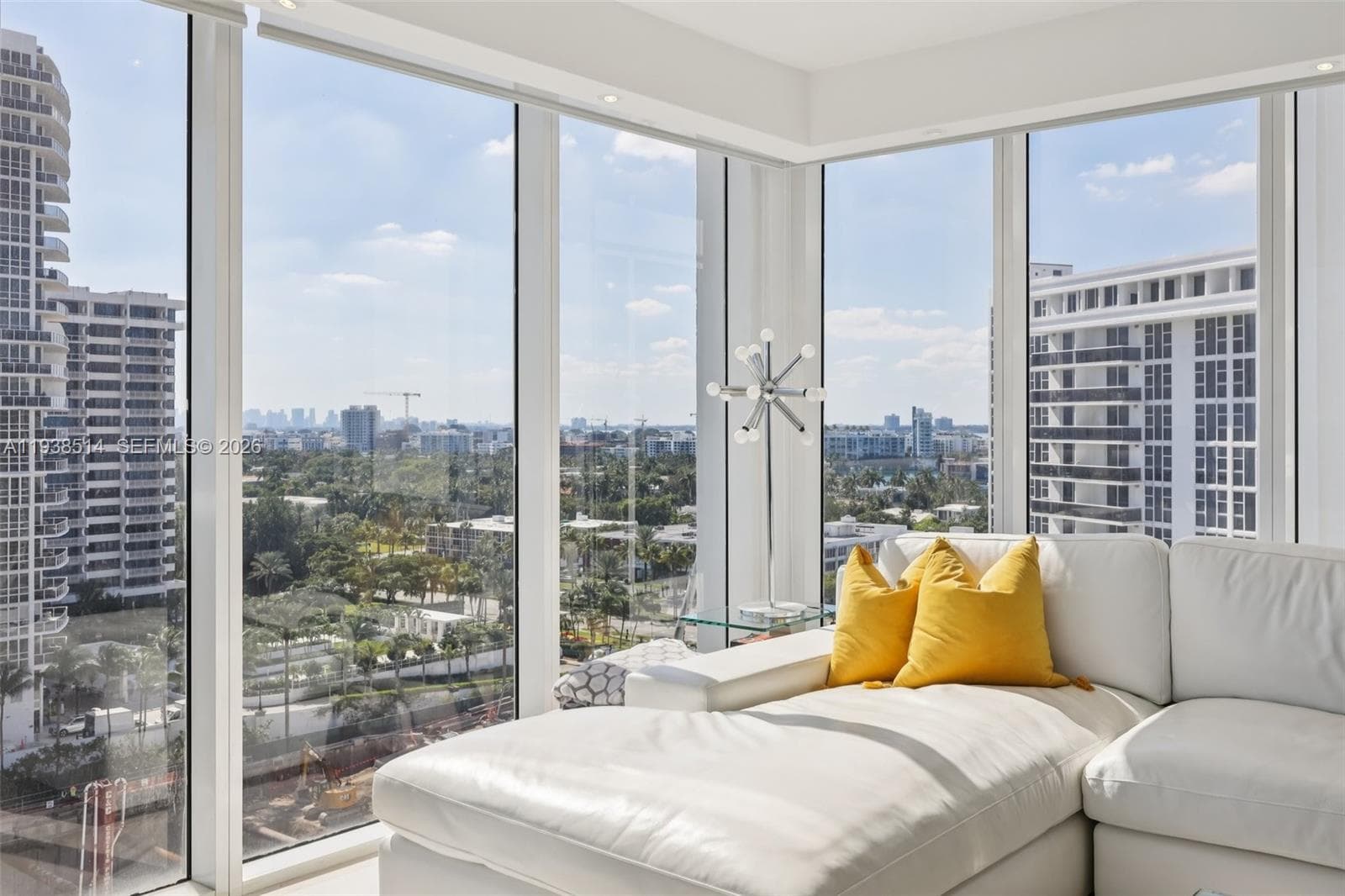 10275 Collins Ave 1110 photo 15