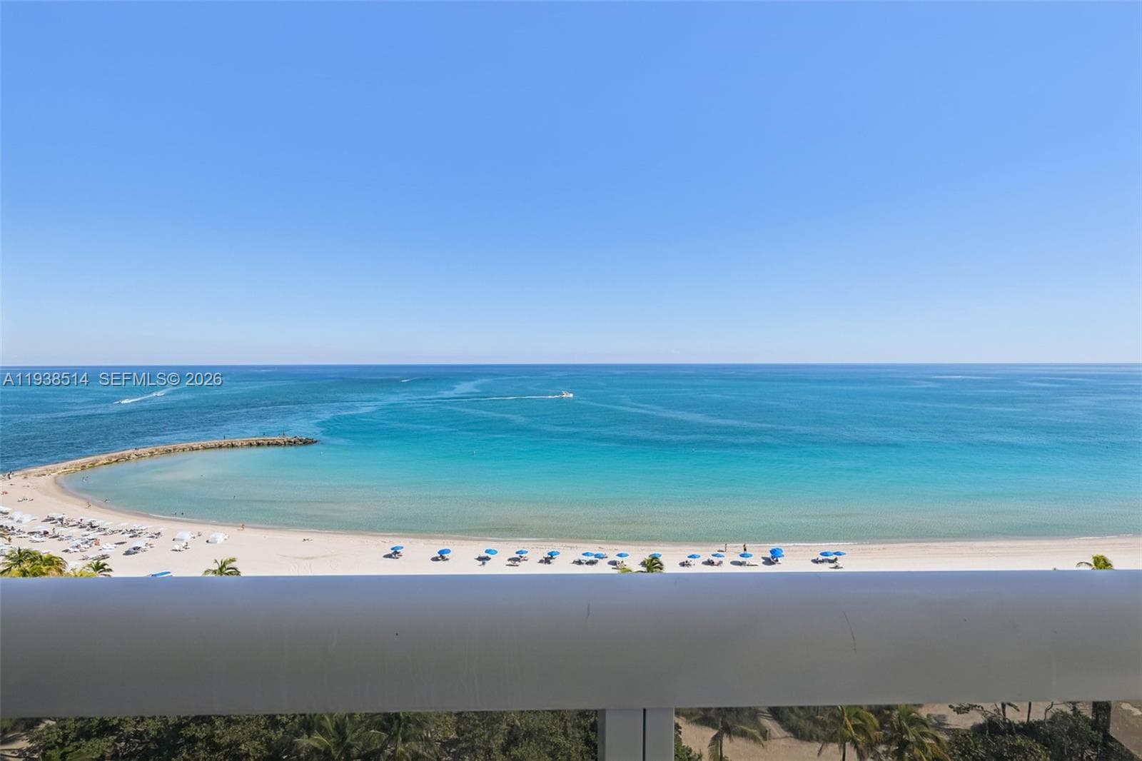 10275 Collins Ave 1110 photo 4