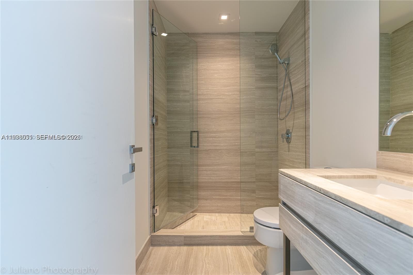 18975 Collins Ave 4705 photo 23