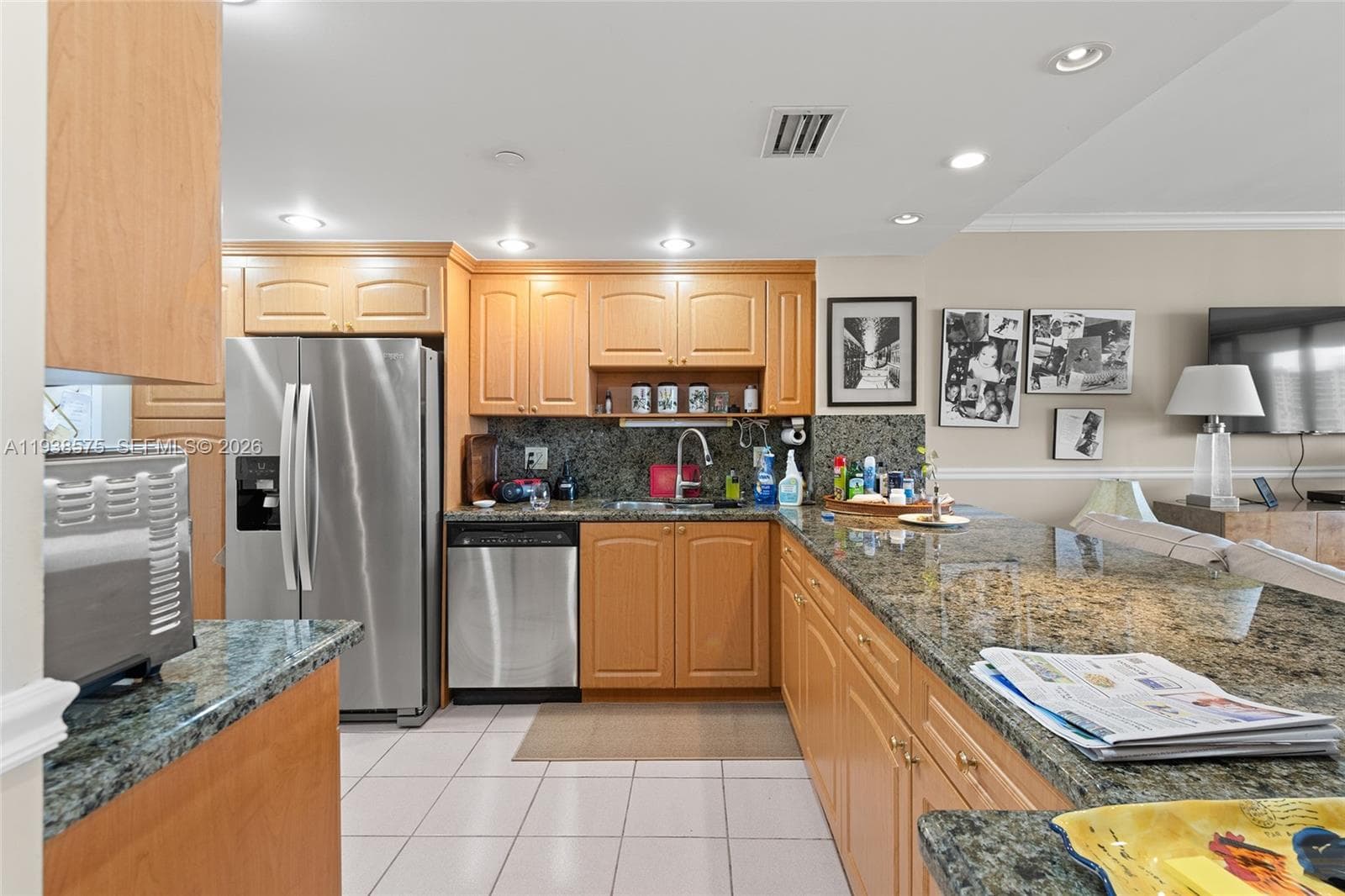 11113 Biscayne Blvd 1554 photo 6