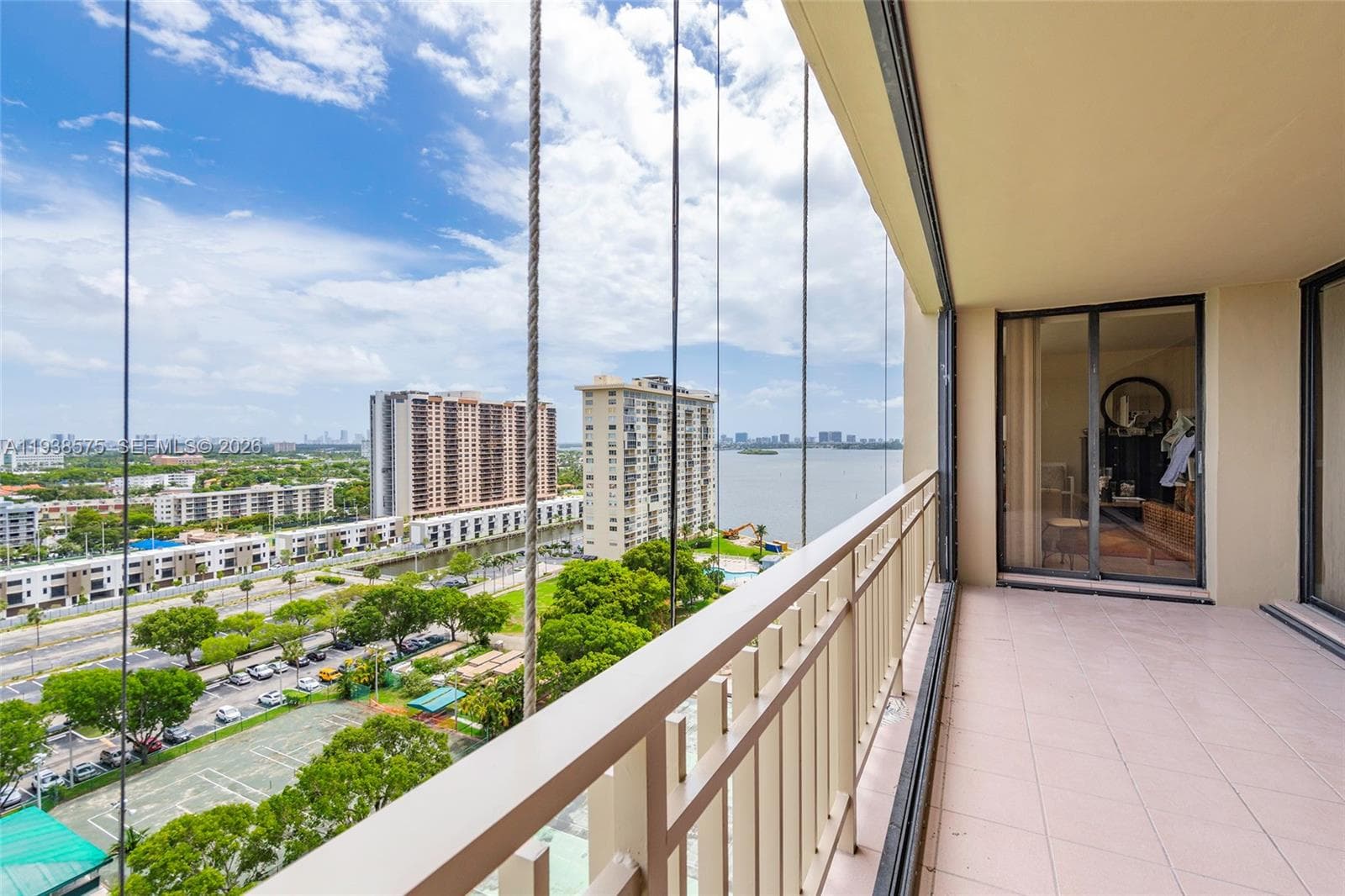 11113 Biscayne Blvd 1554 photo 21