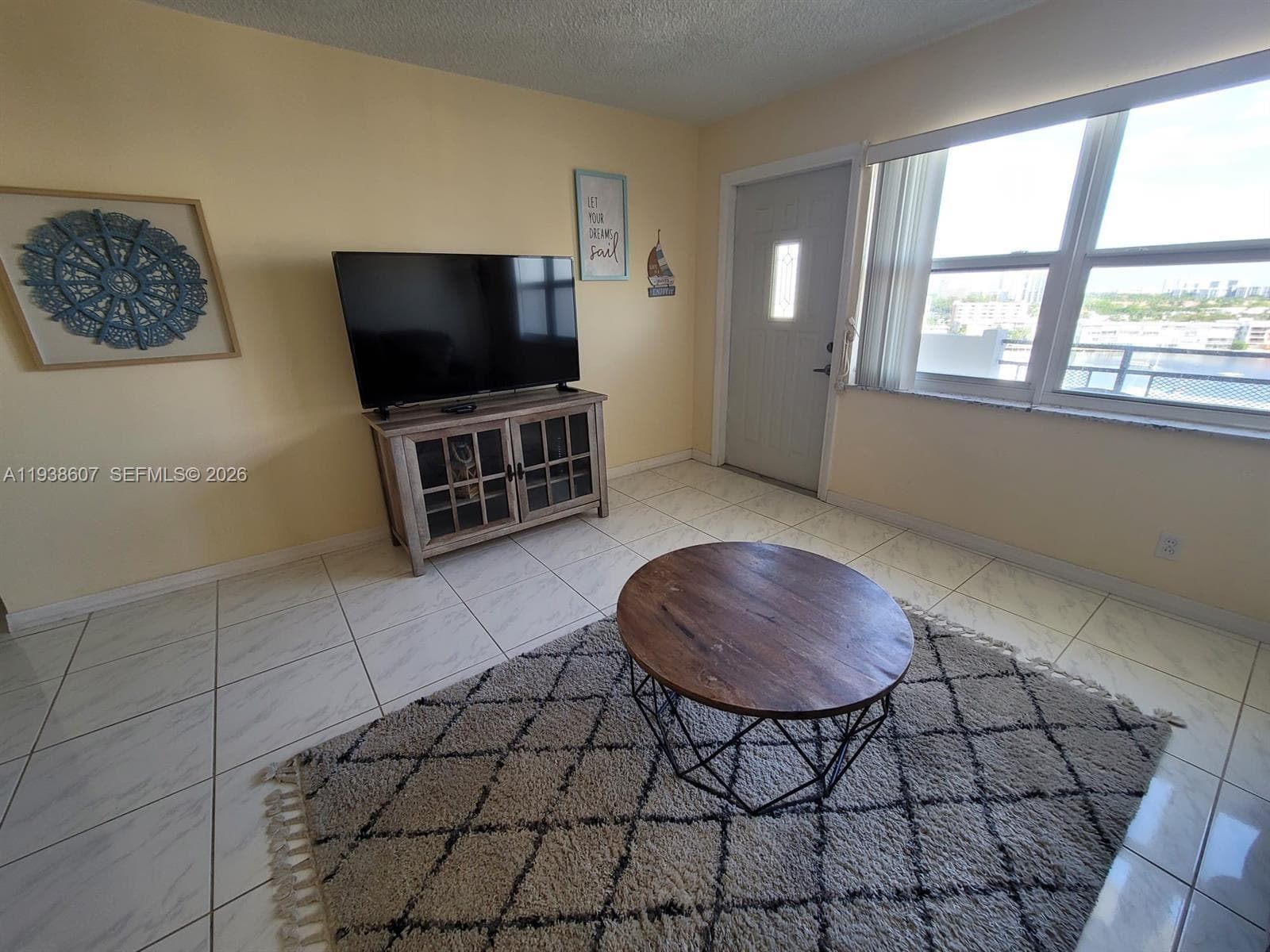 401 Golden Isles Dr 1114 photo 6
