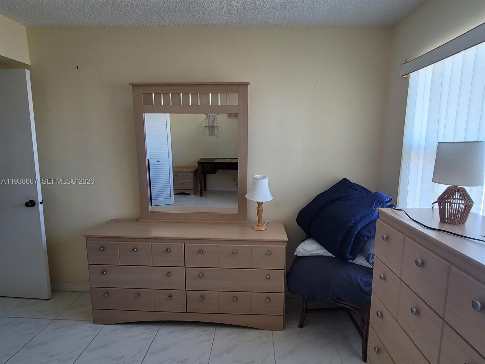 401 Golden Isles Dr 1114 photo 17