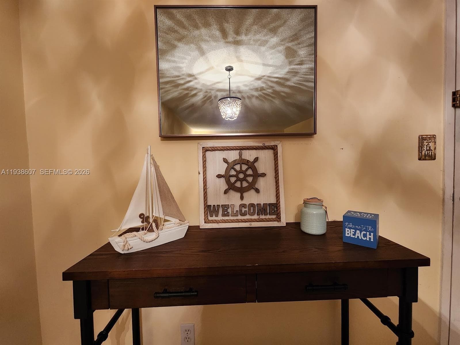 401 Golden Isles Dr 1114 photo 3