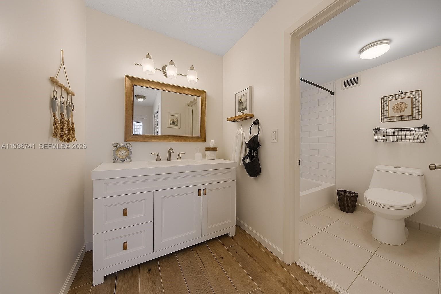 3800 S Ocean Dr 817 photo 19