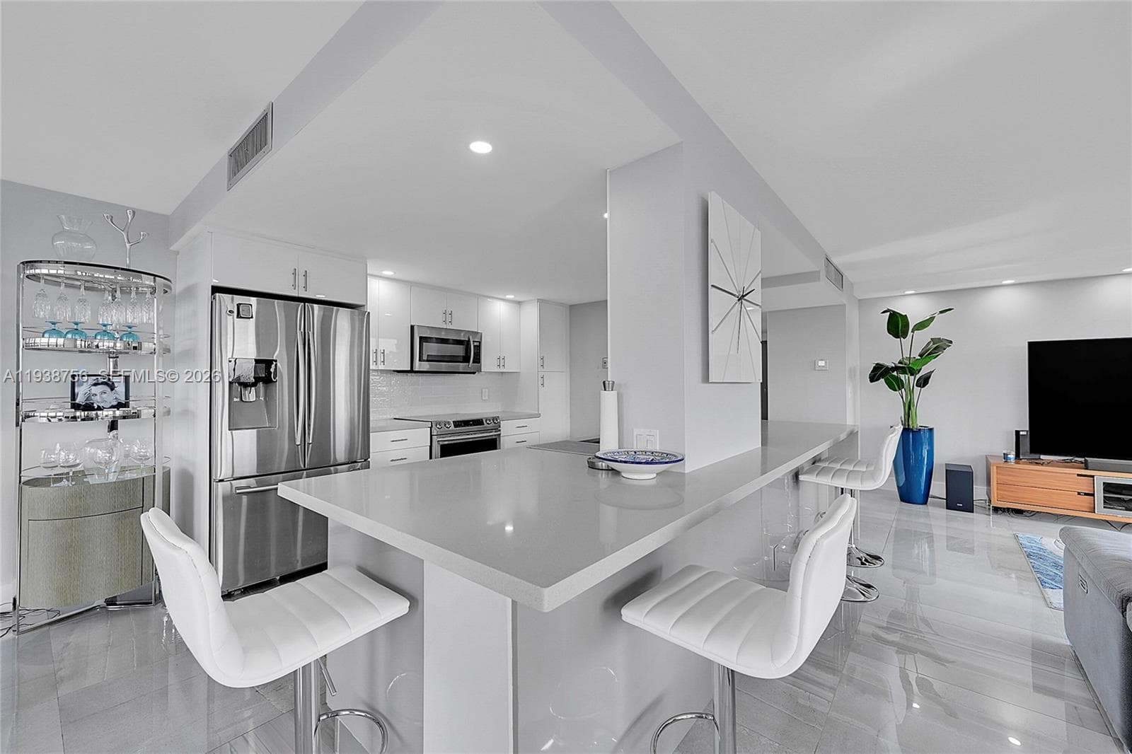 2049 S Ocean Dr 701 photo 7