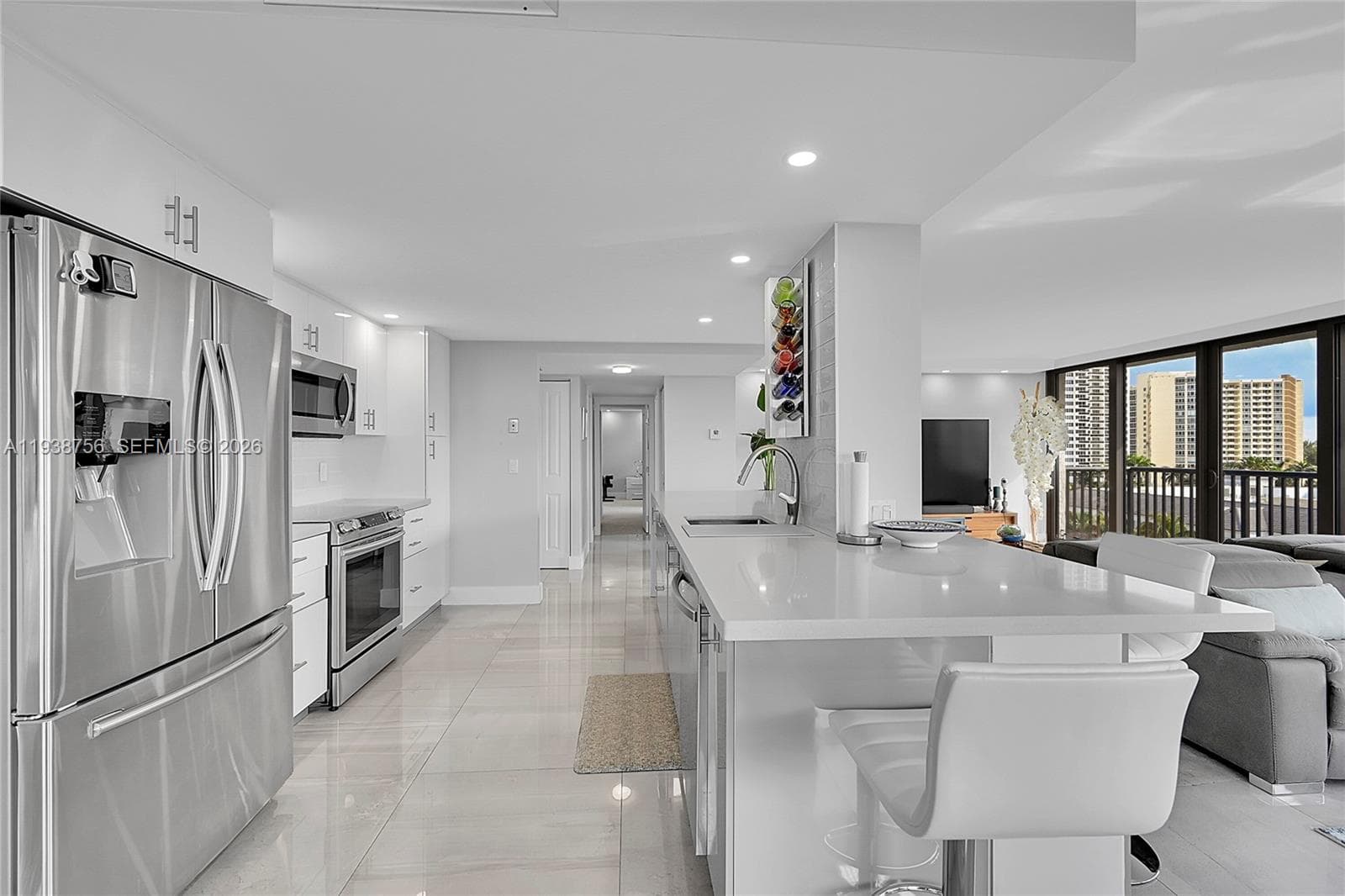 2049 S Ocean Dr 701 photo 3