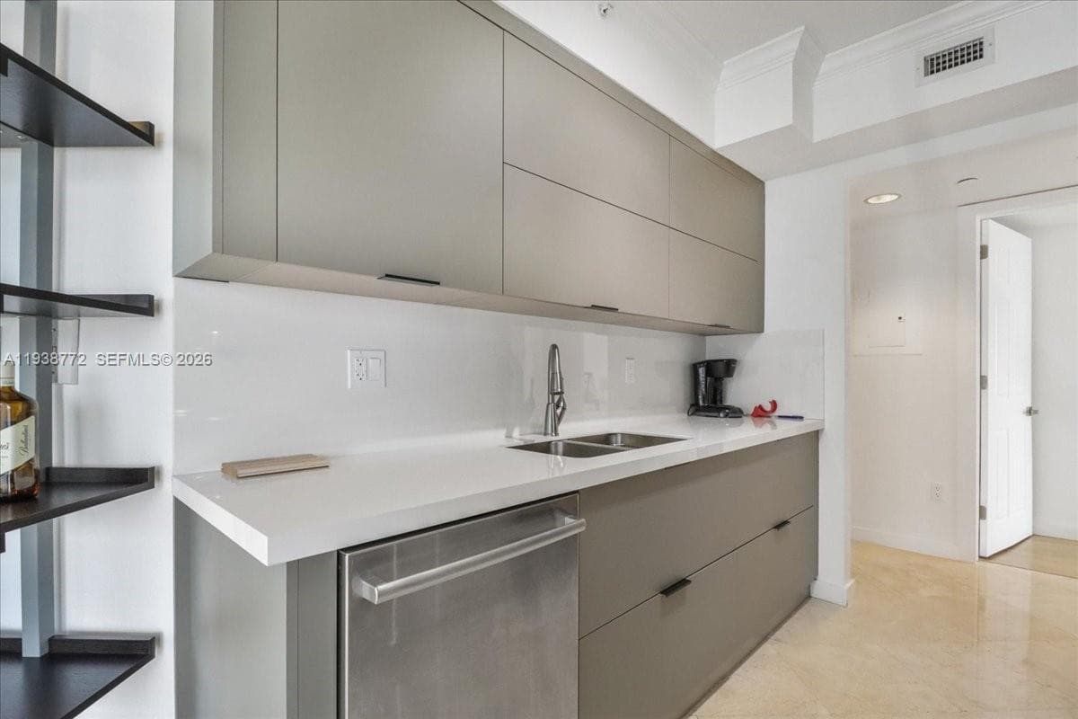 18671 Collins Ave 2404 photo 17