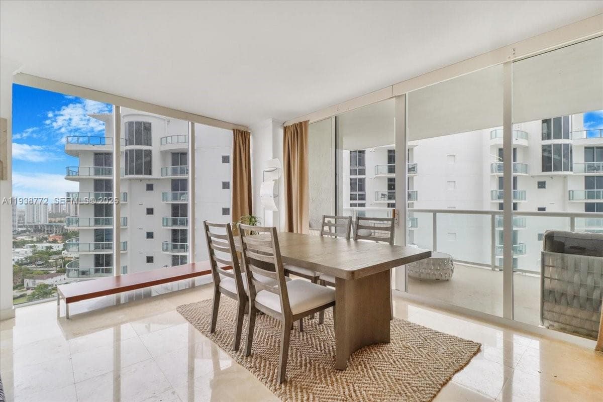 18671 Collins Ave 2404 photo 9
