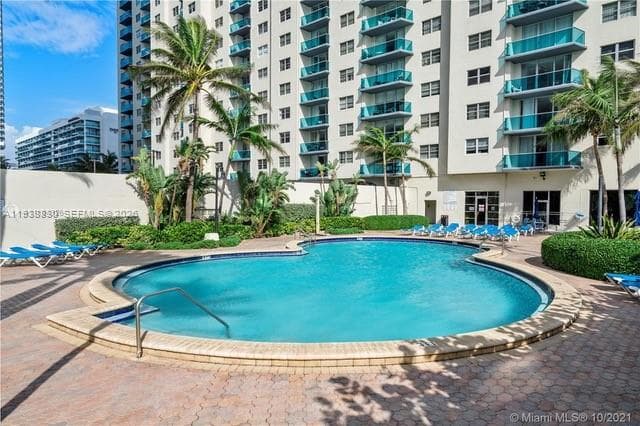 4001 S Ocean Dr 4M photo 17