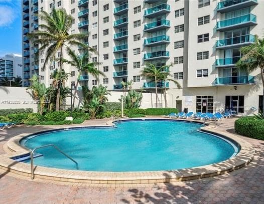 4001 S Ocean Dr 4M photo 16