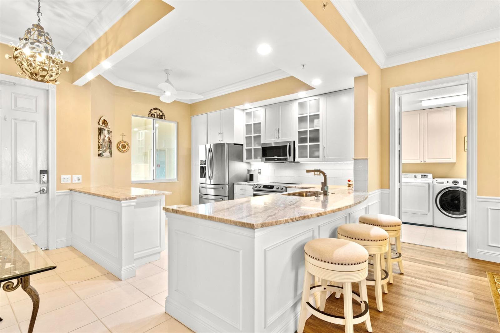 33 Harbour Isle Drive W 306 photo 2
