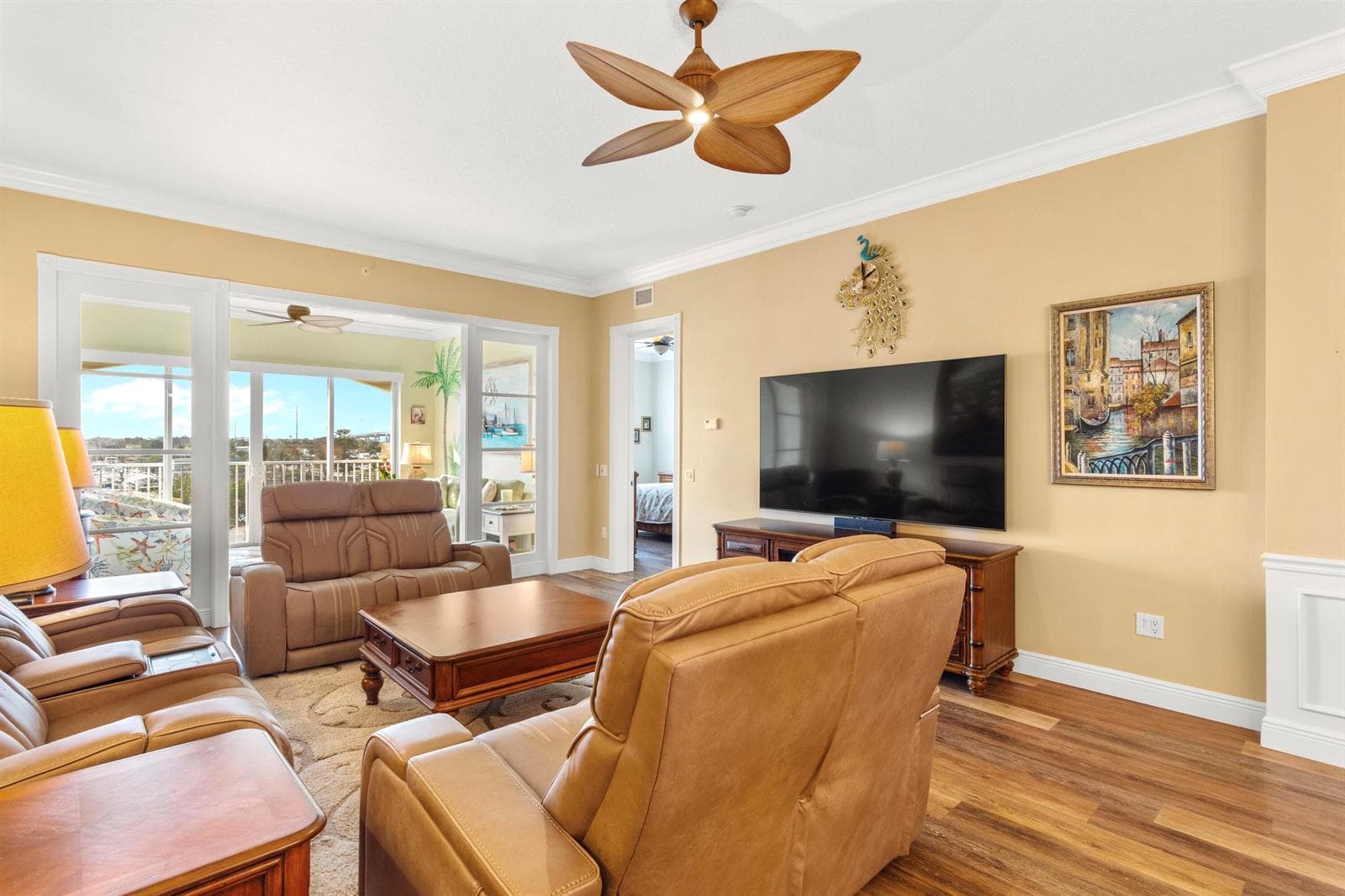 33 Harbour Isle Drive W 306 photo 16